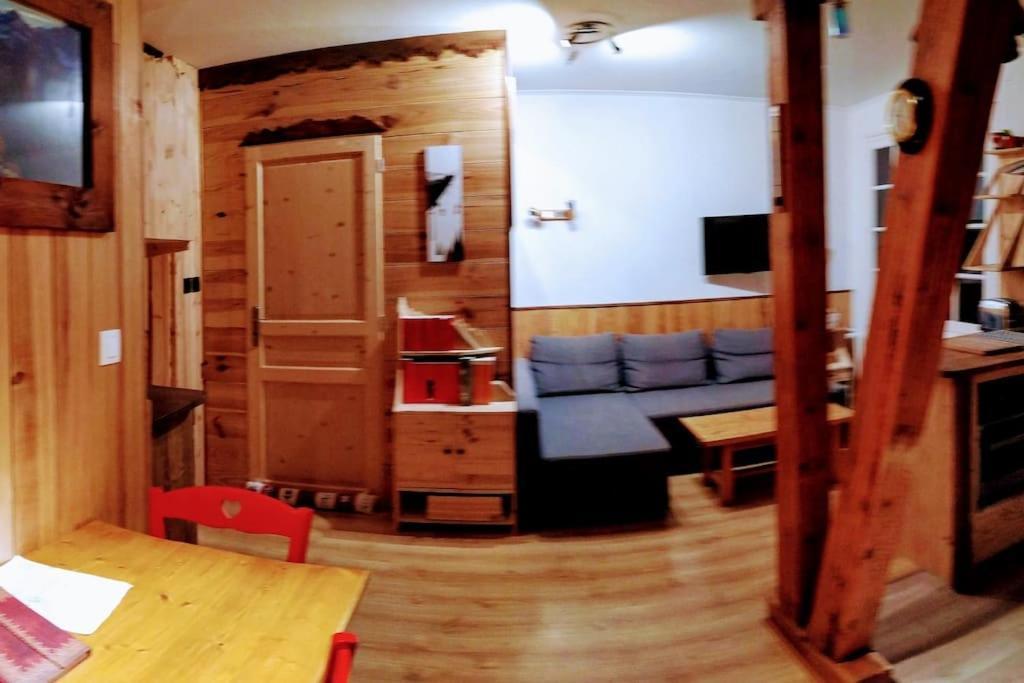 Mon Petit Appartement Montagnard Du Plateau Saint-Hilaire  Buitenkant foto